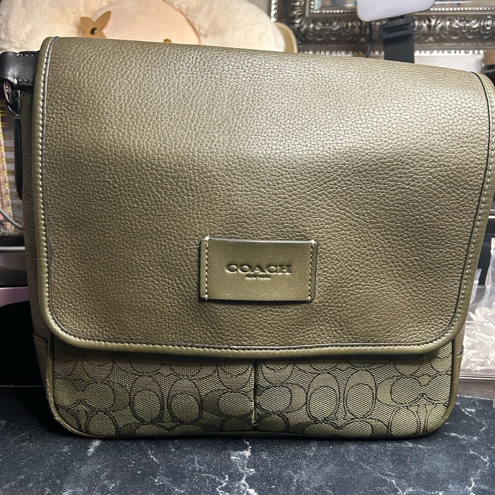 Coach messenger bag